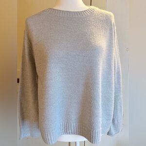 Banana Republic Women's Sweater in Soft Gray